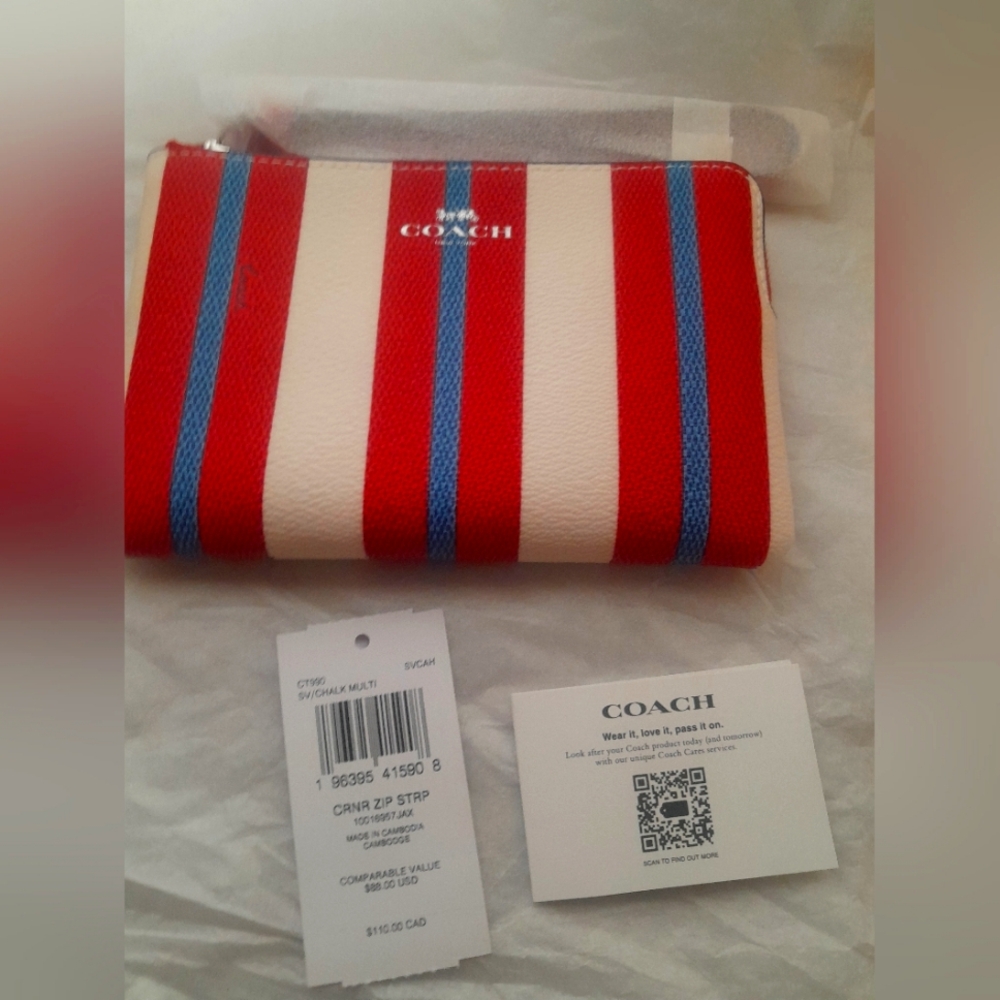 New Coach Wristlet In Stripe Print Multi Color New With Tags 🧨